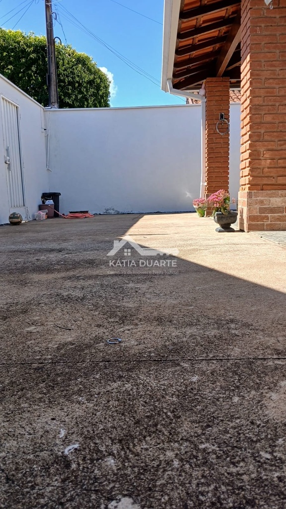 residential-/-home-3-quartos-126m2-conjunto-habitacional-carlos-cassucci-sao-jose-do-rio-pardo-sp