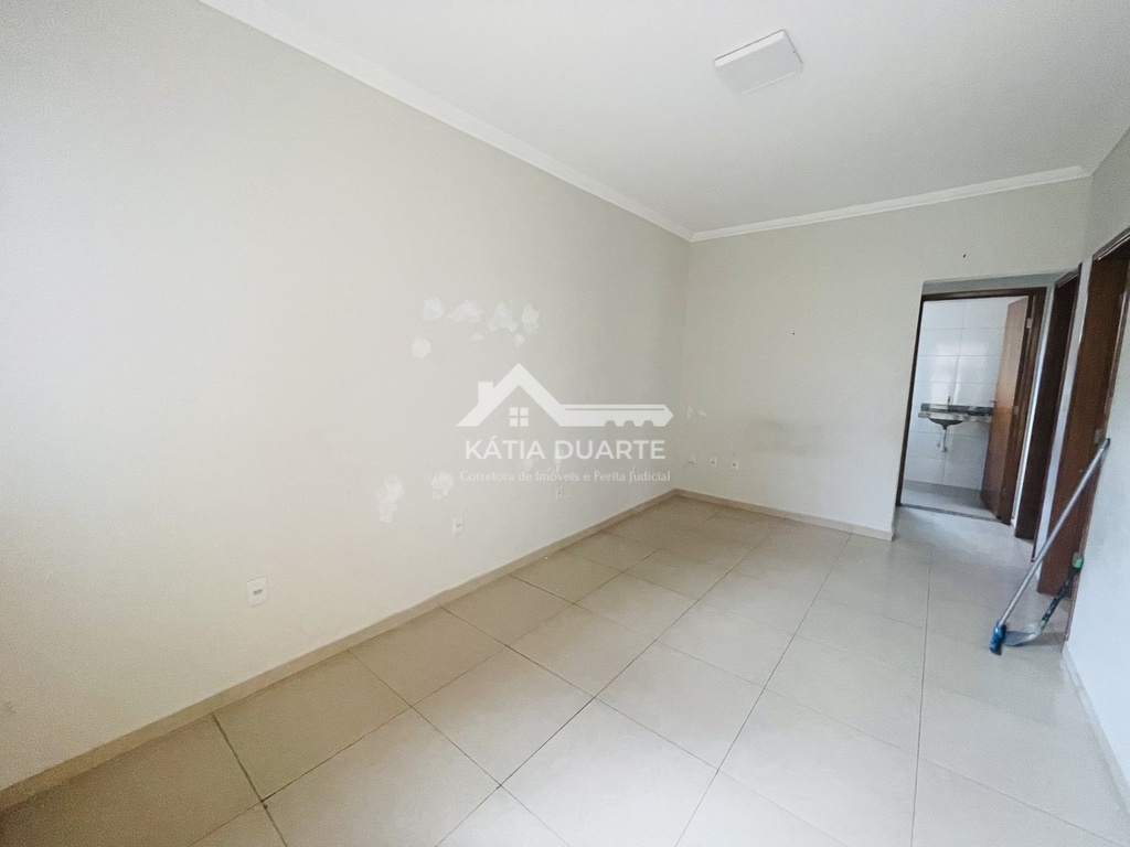residential-/-home-3-quartos-conjunto-habitacional-carlos-cassucci-sao-jose-do-rio-pardo-sp